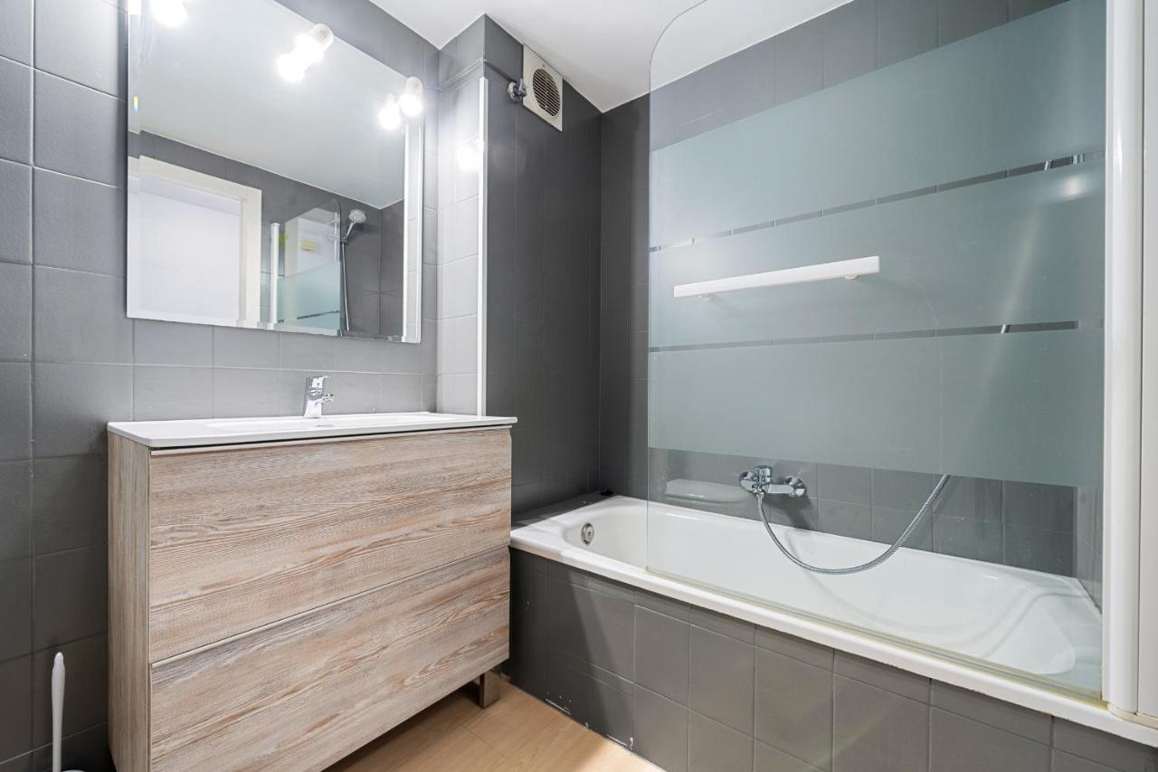 Hauzify I Apartament Casals ซานตากริสตีนาเดโฮ ภายนอก รูปภาพ