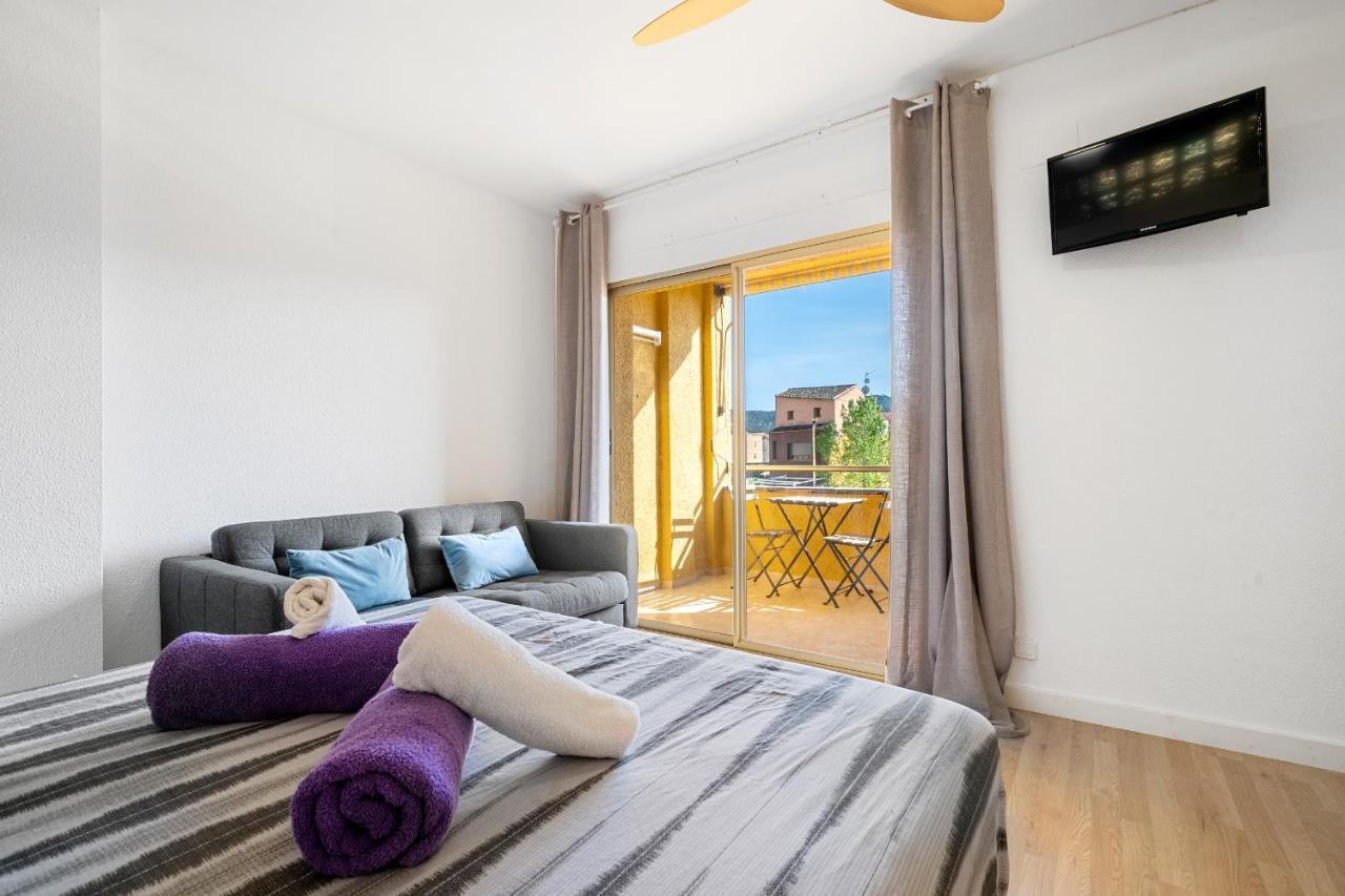 Hauzify I Apartament Casals ซานตากริสตีนาเดโฮ ภายนอก รูปภาพ